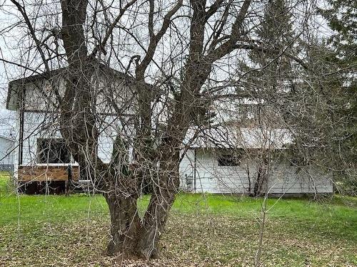 11 Theker Street, Stratton, ON - Outdoor