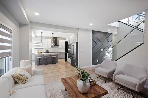 328 River Trail Dr, West St Paul, MB 