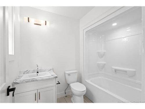 12 Briar Brook Pl, Fredericton, NB 