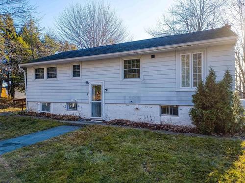 8 Aspen Crescent, Lower Sackville, NS 