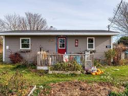 3094 Highway 1  Port Maitland, NS B5A 5T3