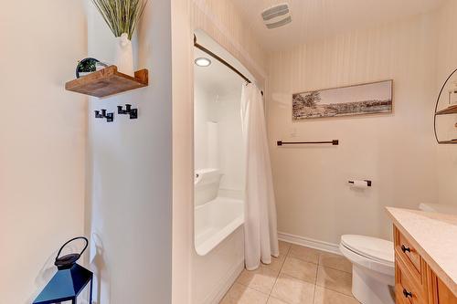 Salle de bains - 51 Rue Anatole-Touchette, Saint-Jean-Sur-Richelieu, QC - Indoor Photo Showing Bathroom