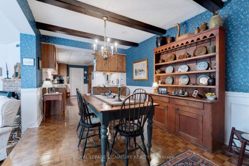 332 Coral Terrace, Oakville, ON - Indoor Photo Showing Dining Room