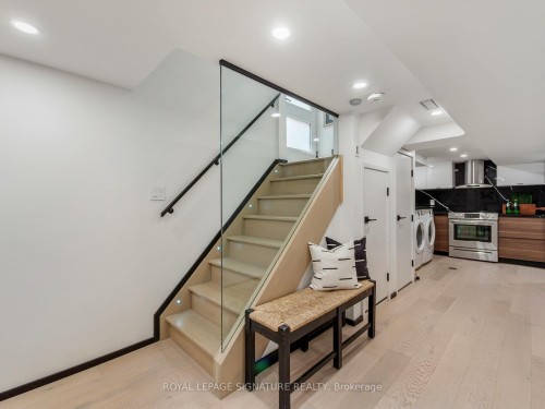 186 Oak Park Avenue, Toronto, ON - Indoor Photo Showing Other Room