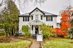 2A  - 2D Rue Ste-Anne  Sainte-Anne-De-Bellevue, QC H9X 1K7