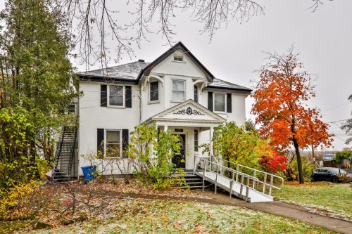 Frontage - 2A  - 2D Rue Ste-Anne, Sainte-Anne-De-Bellevue, QC - Outdoor