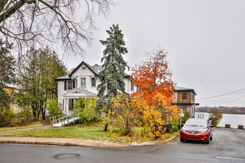 Waterfront - 2A  - 2D Rue Ste-Anne, Sainte-Anne-De-Bellevue, QC - Outdoor