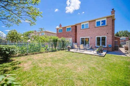 1106 Highgate Place, Mississauga, ON - Outdoor