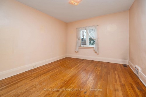 59 Ostend Avenue, Toronto, ON - Indoor Photo Showing Other Room