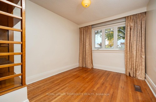 59 Ostend Avenue, Toronto, ON - Indoor Photo Showing Other Room