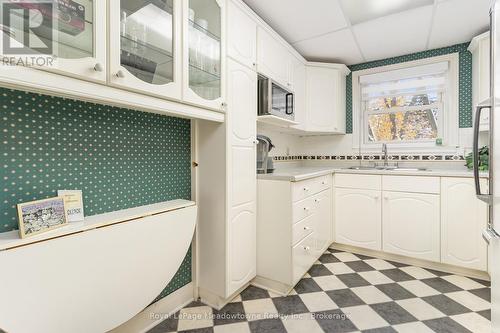 10 - 2405 Lakeshore Road, Burlington (Brant), ON - Indoor