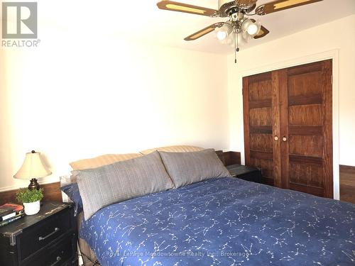 10 - 2405 Lakeshore Road, Burlington (Brant), ON - Indoor Photo Showing Bedroom