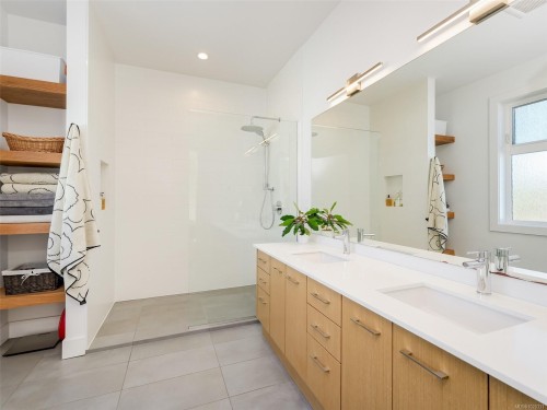 2670 Winster Rd, Langford, BC 