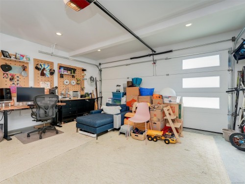 2670 Winster Rd, Langford, BC 