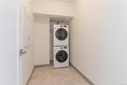306-147 Haliburton St, Nanaimo, BC - Indoor Photo Showing Laundry Room