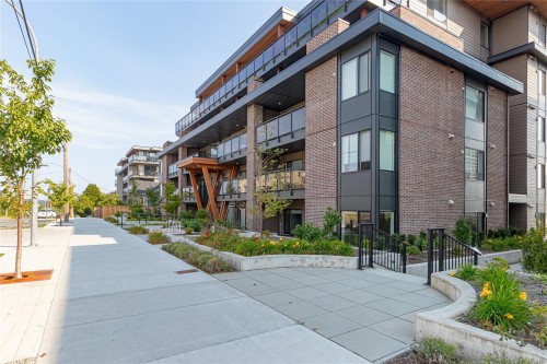 306-147 Haliburton St, Nanaimo, BC - Outdoor