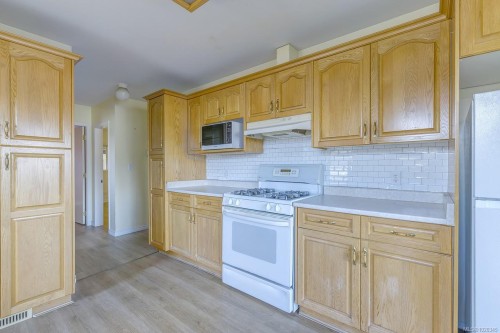 1212 Waddington Rd, Nanaimo, BC 