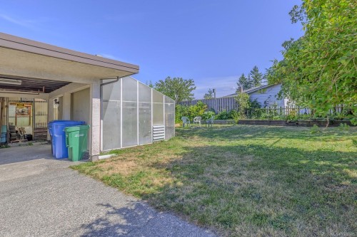 1212 Waddington Rd, Nanaimo, BC 