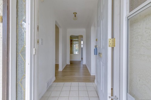 1212 Waddington Rd, Nanaimo, BC 