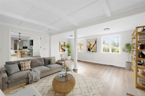 5208 Del Monte Ave, Saanich, BC 