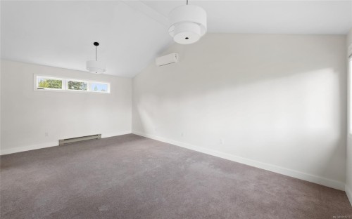 5208 Del Monte Ave, Saanich, BC 