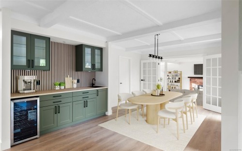 5208 Del Monte Ave, Saanich, BC 