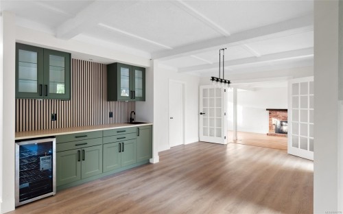 5208 Del Monte Ave, Saanich, BC 