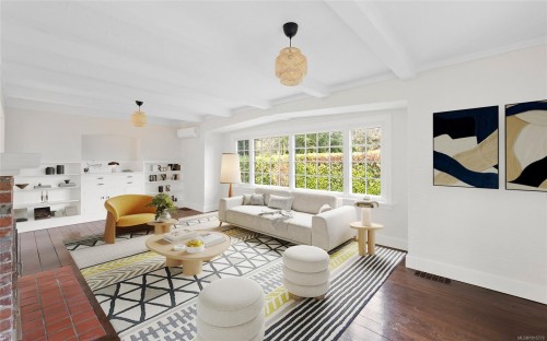 5208 Del Monte Ave, Saanich, BC 