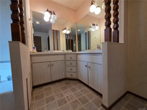 12-4935 Broughton St, Port Alberni, BC 