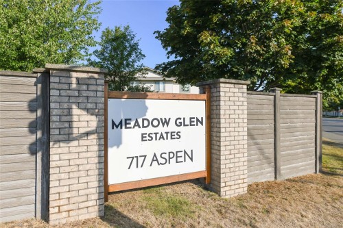 5-717 Aspen Rd, Comox, BC 