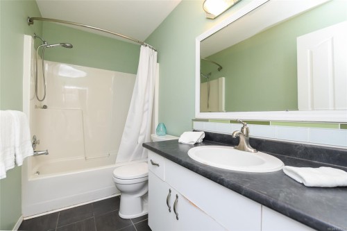 5-717 Aspen Rd, Comox, BC 