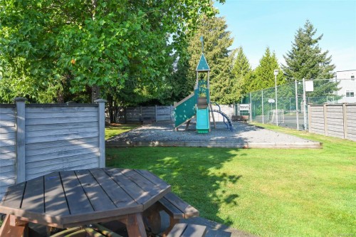 5-717 Aspen Rd, Comox, BC 