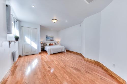 Bedroom - 40 Rue Courval, Kirkland, QC - Indoor Photo Showing Bedroom