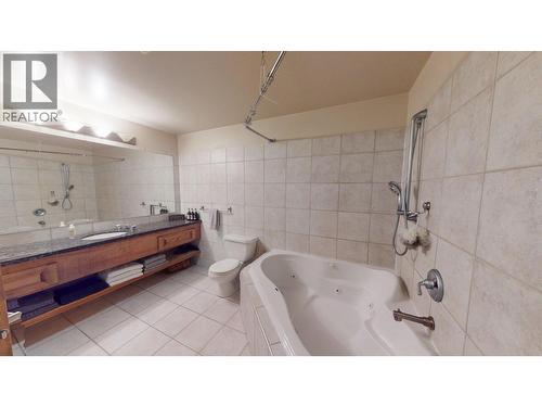 4430 Red Mountain Road Unit# 4, Rossland, BC - Indoor Photo Showing Bathroom