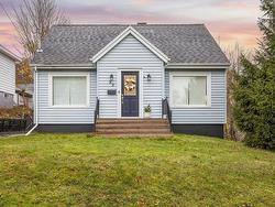 32 Archibald Street  Truro, NS B2N 4R4