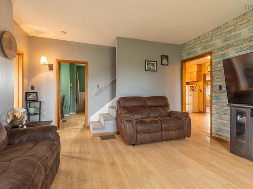5347 Highway 1, Salmon River, NS 
