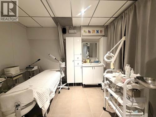 2963 Kingsway, Vancouver, BC 