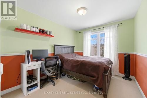 64 Stedman Street, Ottawa, ON - Indoor Photo Showing Bedroom