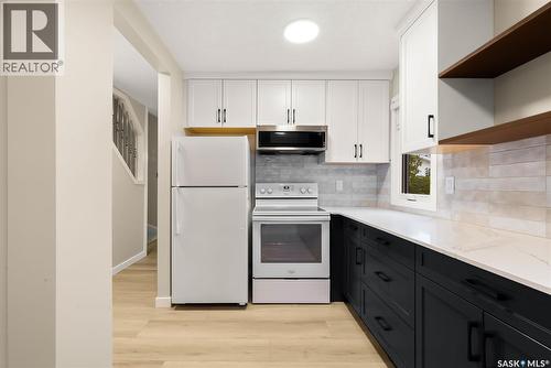 3 Sussex Crescent, Regina, SK - Indoor Photo Showing Kitchen