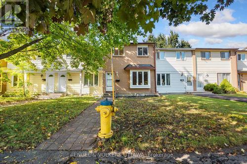 933 Greenbriar Avenue, Ottawa, ON - Outdoor