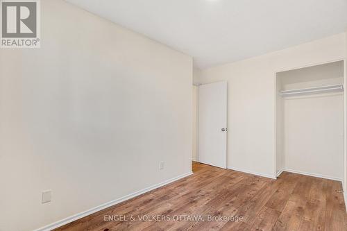 933 Greenbriar Avenue, Ottawa, ON - Indoor Photo Showing Other Room