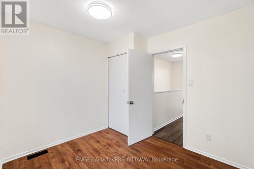 933 Greenbriar Avenue, Ottawa, ON - Indoor Photo Showing Other Room