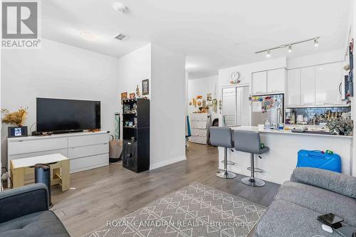 1501 - 65 Watergarden Drive, Mississauga, ON - Indoor