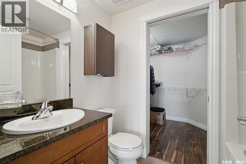 305 412 Willowgrove Square, Saskatoon, SK - Indoor Photo Showing Bathroom