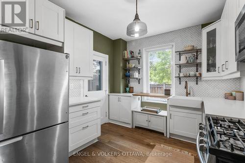 2 Lower Charlotte Street, Ottawa, ON - Indoor