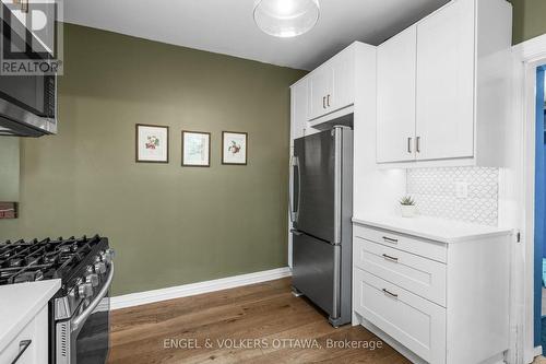 2 Lower Charlotte Street, Ottawa, ON - Indoor Photo Showing Kitchen