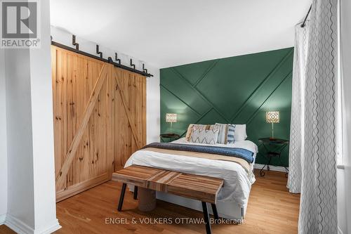 2 Lower Charlotte Street, Ottawa, ON - Indoor Photo Showing Bedroom