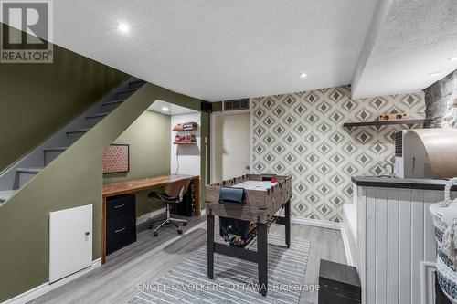 2 Lower Charlotte Street, Ottawa, ON - Indoor