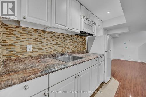 73 Bernard Avenue, Brampton, ON - Indoor Photo Showing Kitchen