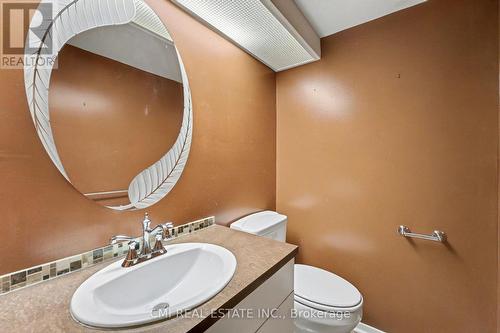 879 Beauclaire Drive, Ottawa, ON - Indoor Photo Showing Bathroom